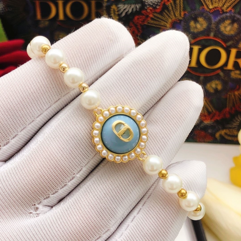 chr1st1an D10r bracelets
